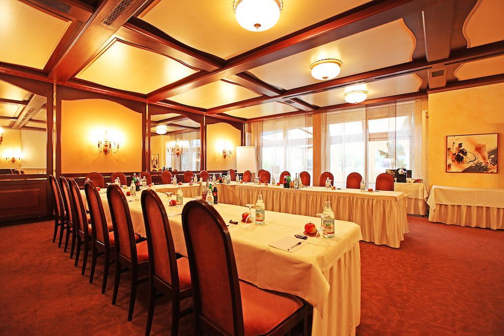 גרלינגן Hotel Krone Ohg מראה חיצוני תמונה