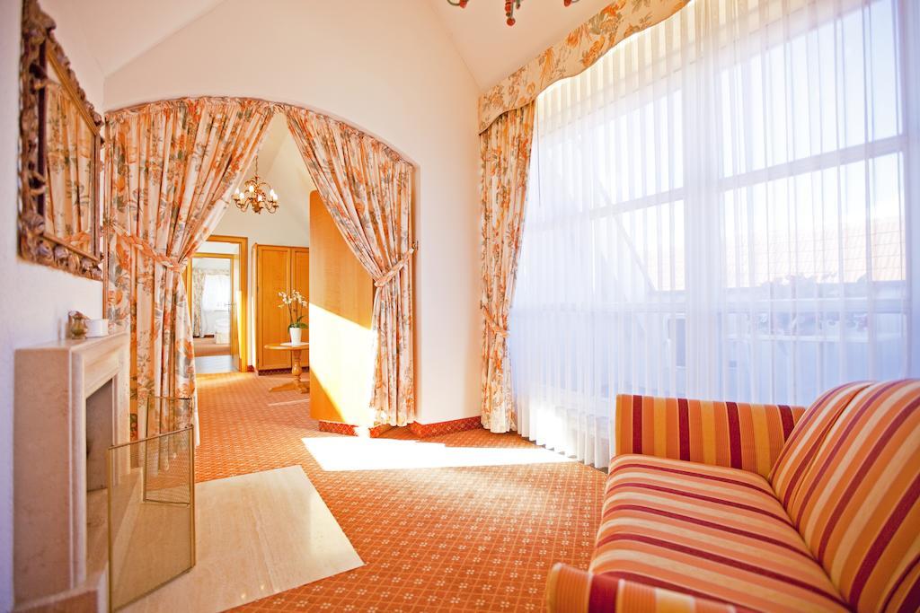 גרלינגן Hotel Krone Ohg חדר תמונה